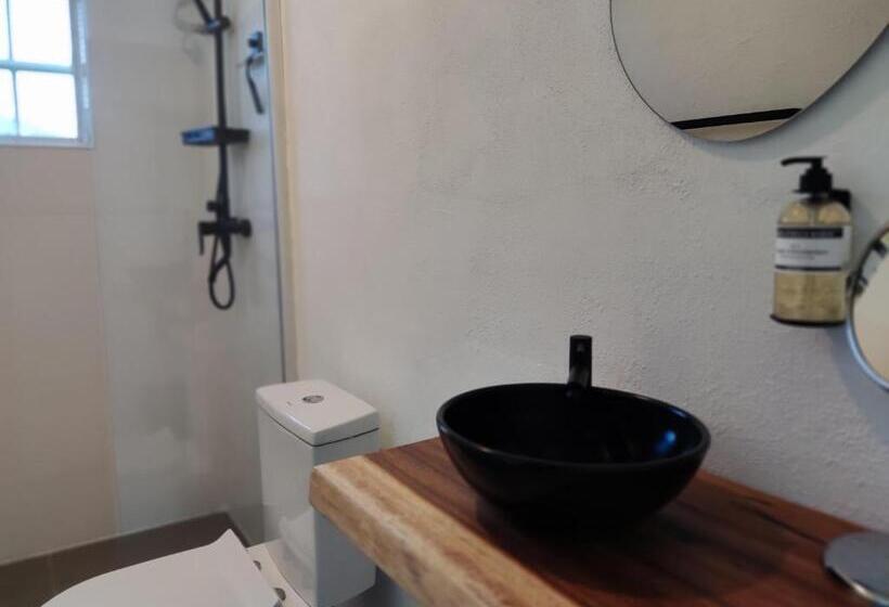 1 Bedroom Apartment Lake View, Saint Joris A Tiny Boutique Resort