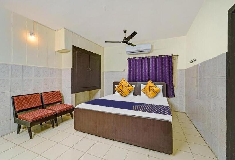 트리플 클래식 룸, Chanukya