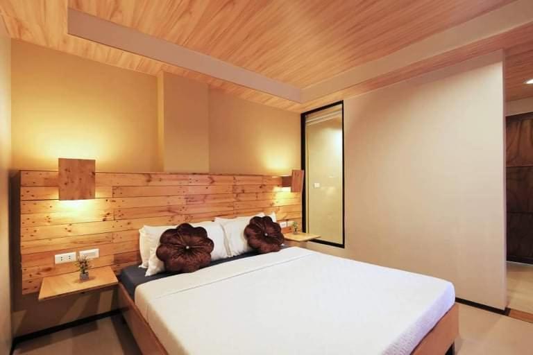 اتاق لوکس, Ghiellaniqa Inn