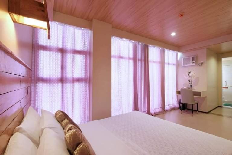 اتاق لوکس, Ghiellaniqa Inn