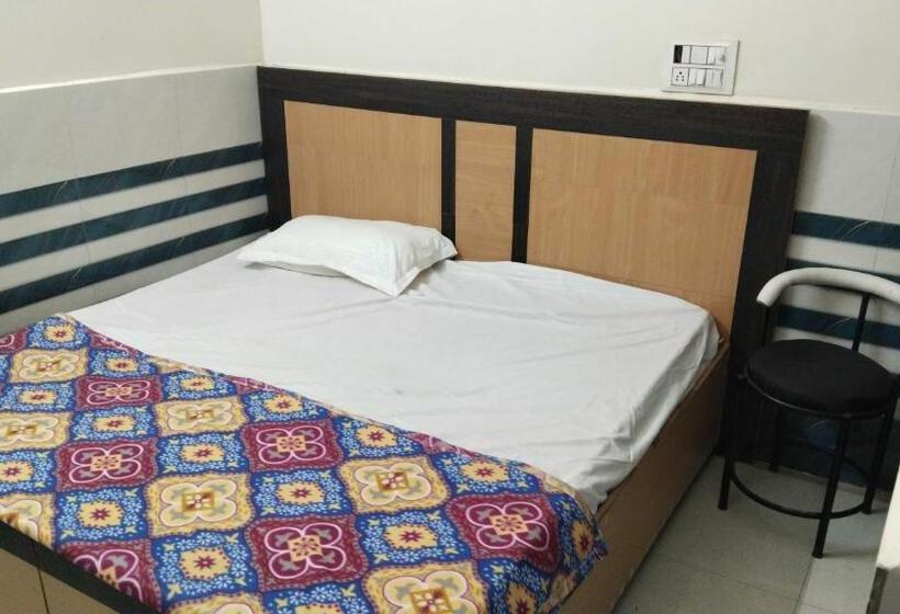 トリプルクラシックルーム, Oyo 81028 Lohiya Residency