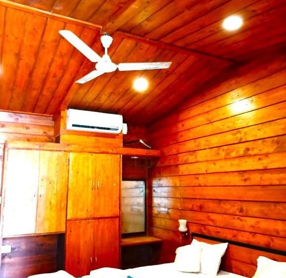 חדר אקונומי, Royalstar Resort