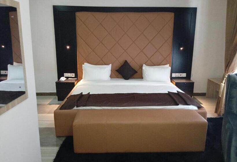 آپارتمان 1 خوابه, Wizy Hyatt