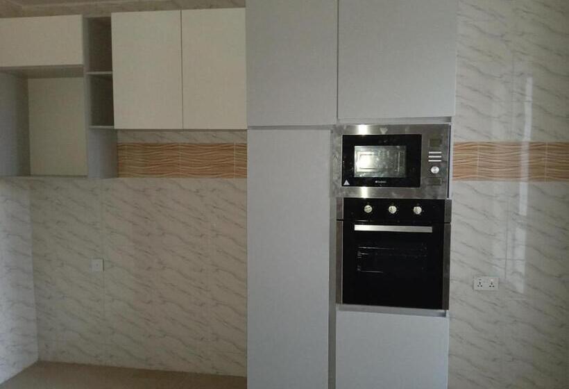 آپارتمان 1 خوابه, Wizy Hyatt