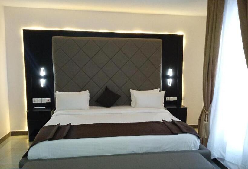 آپارتمان 1 خوابه, Wizy Hyatt