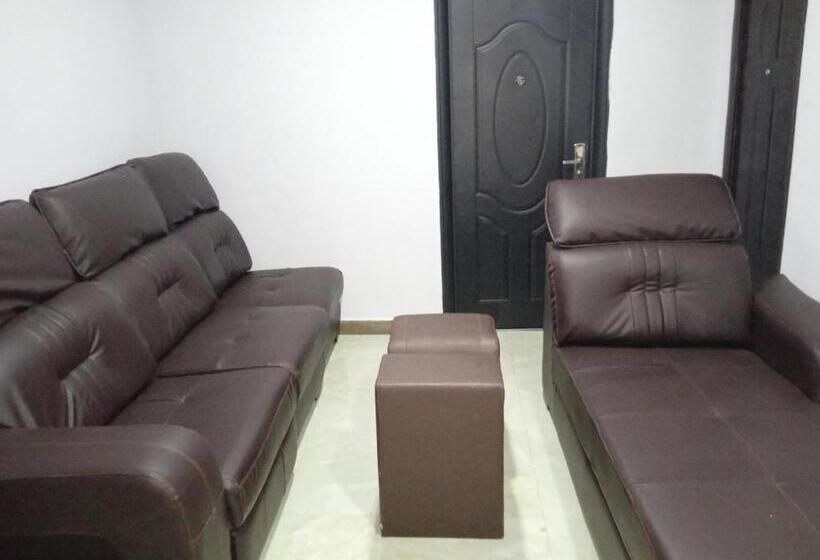 آپارتمان 1 خوابه, Wizy Hyatt