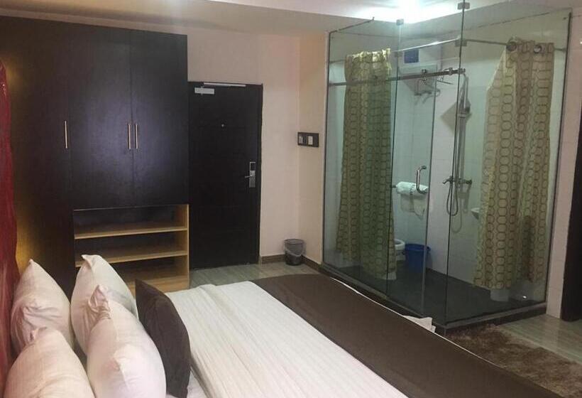 آپارتمان 1 خوابه, Wizy Hyatt