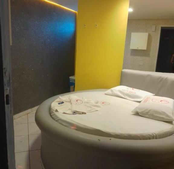 חדר דלוקס יחיד, L Motel 1001 Noites   Ceilândia