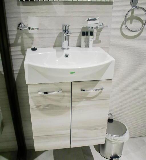 اتاق لوکس, Pitikwe Hill Guesthouse