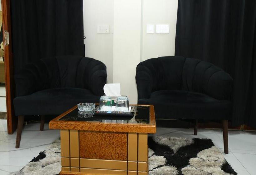 اتاق لوکس چهار تخته, Grand Royal