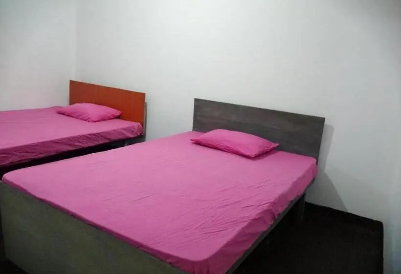 スタンダードルーム, Udara S Colombo Rooms