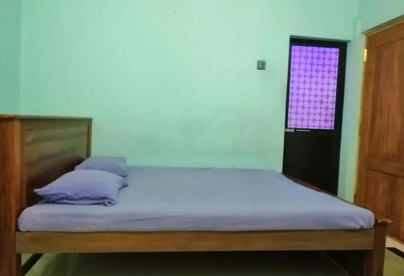 スタンダードルーム, Udara S Colombo Rooms