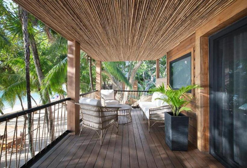 اتاق لوکس با تخت بزرگ, Arca