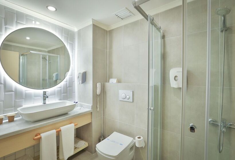 Quarto Familiar, Eos Beach Resort