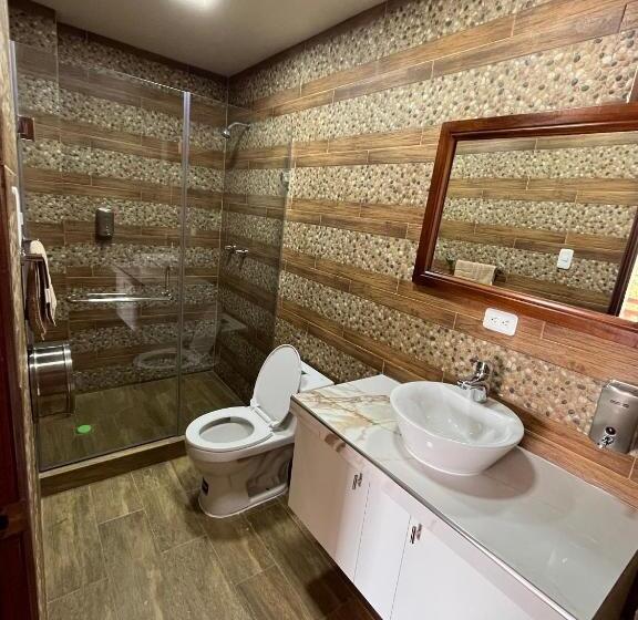 اتاق استاندارد چهار تخته, San Martin Resort