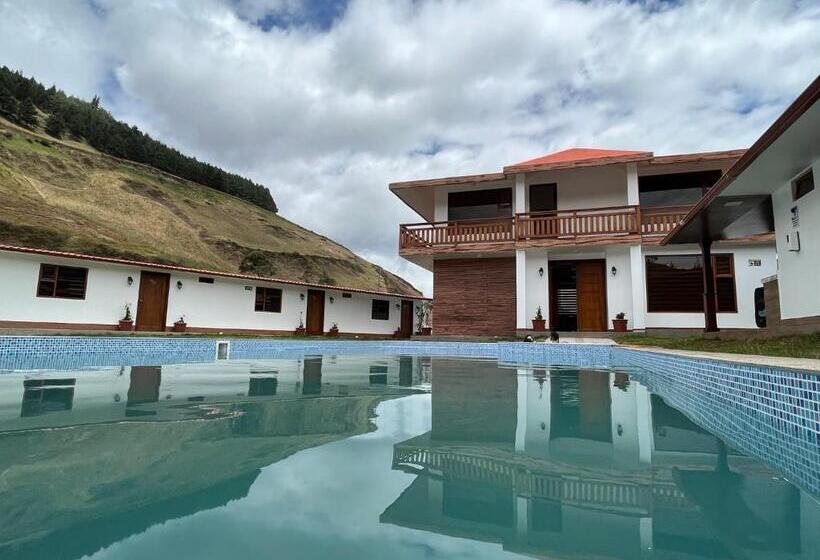 اتاق لوکس با بالکن, San Martin Resort