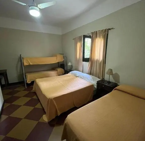 スタンダード４人部屋, Posada Del Bosque