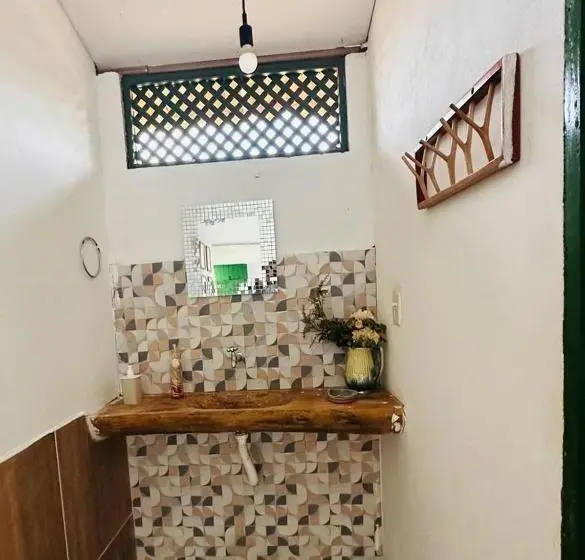 Basic Kolmen Hengen Huone, Pousada Vila Matury