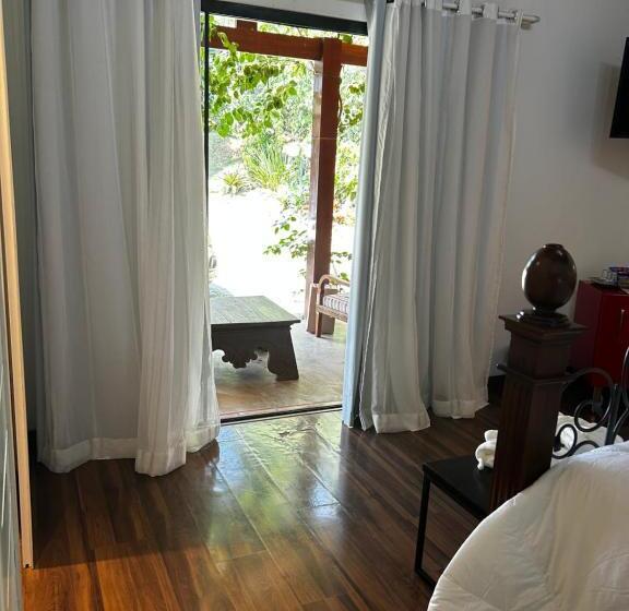 带按摩浴盆的套房, Recanto Dos Vianas