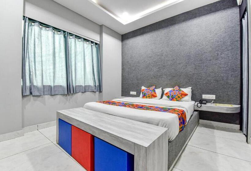 اتاق لوکس, Fabhotel Surya Palace