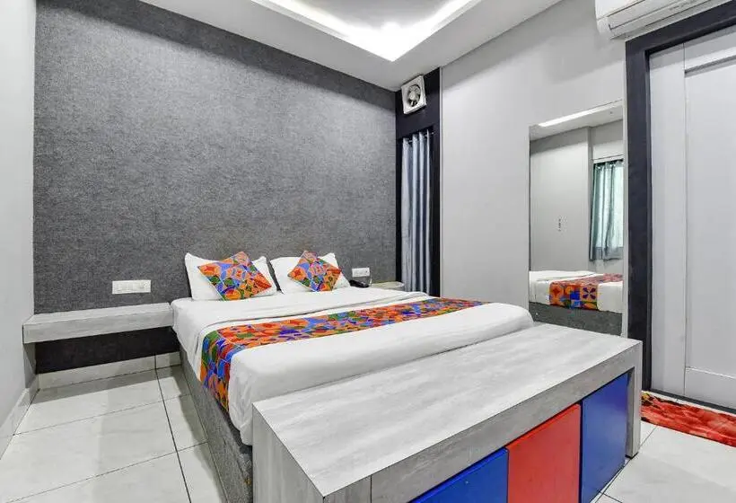 Deluxe-huone, Fabhotel Surya Palace