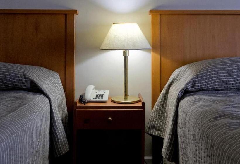 غرفة قياسية ثلاثية, Atlántico Suites