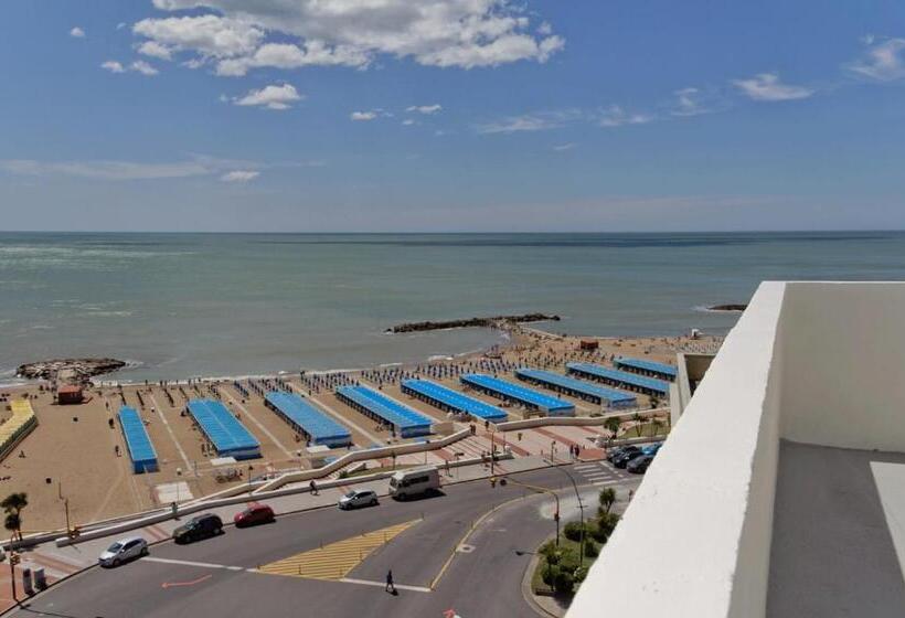 스탠다드 트리플 룸, Atlántico Suites