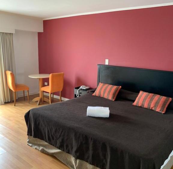 جناح جونيور مطلّ علي البحر, Atlántico Suites