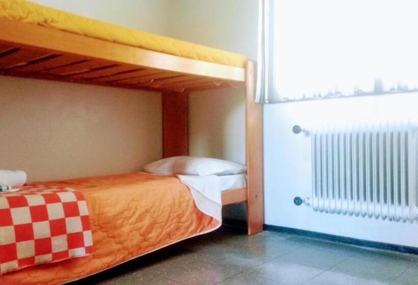 Семейный Номер Совместный Санузел, Casa Da Paz Hostel & Suítes