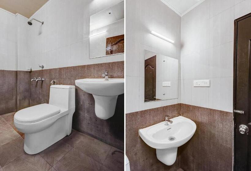 トリプルクラシックルーム, Kalapurackal Residency