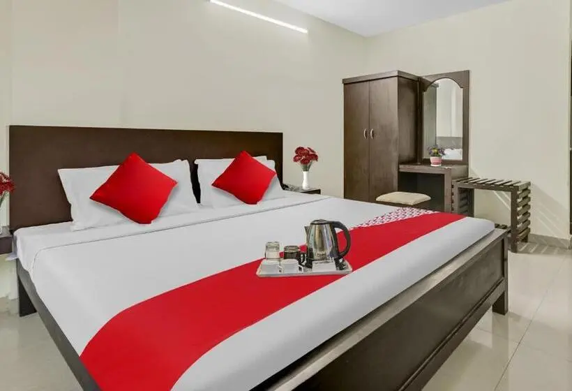 Classic Kolmen Hengen Huone, Kalapurackal Residency