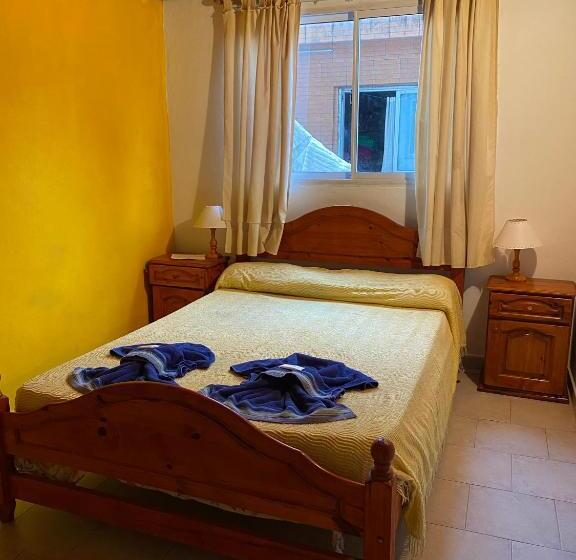 标准间, Luna Morena