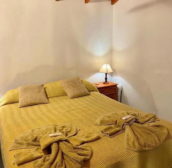 四人高级间, Luna Morena