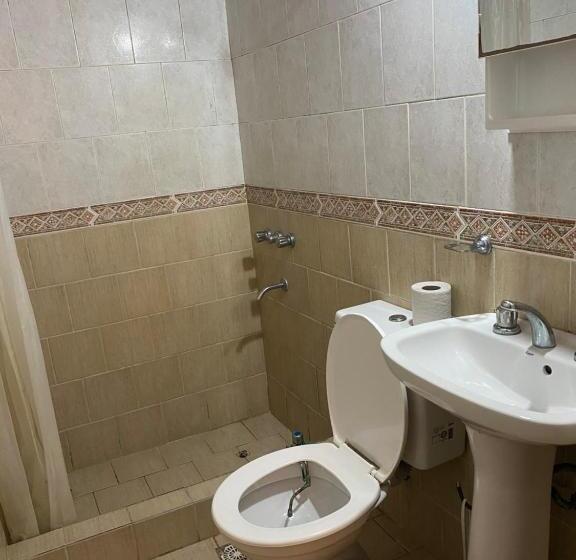 标准间, Luna Morena