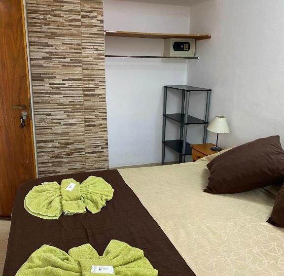 高级大房间, Luna Morena