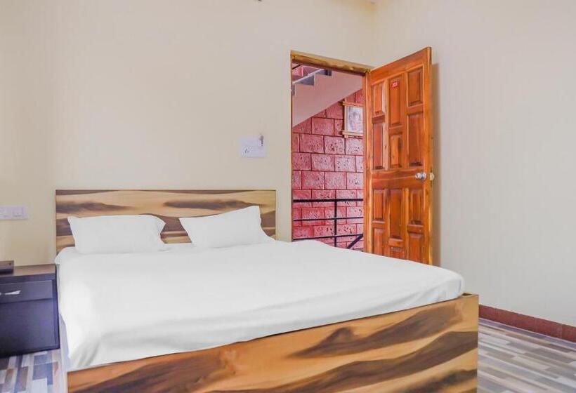 חדר קלאסי לשלושה, Oyo Flagship 84379 York Inn