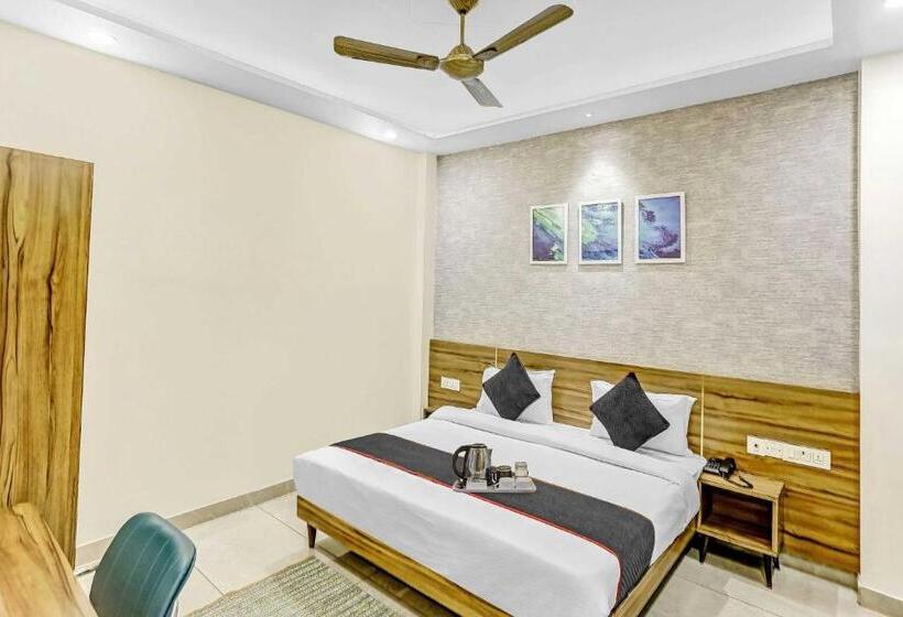 Quarto Triplo Clássico, Townhouse 816 Diamond Tree Near Dilshad Garden Metro Station