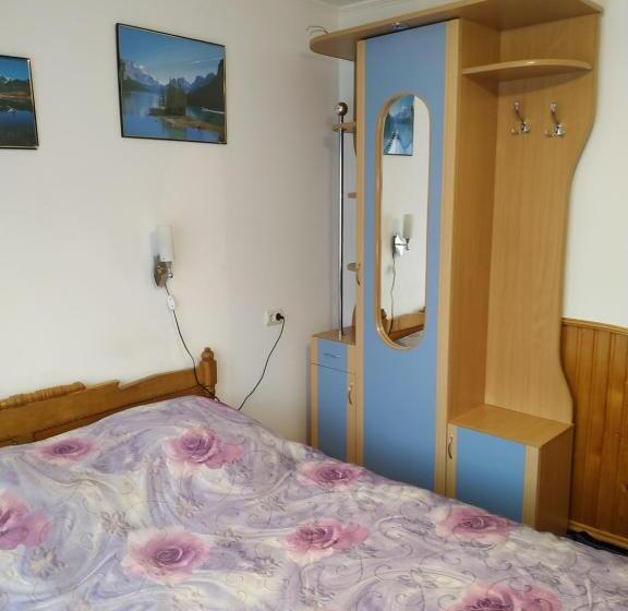 اتاق عادی, зима літо