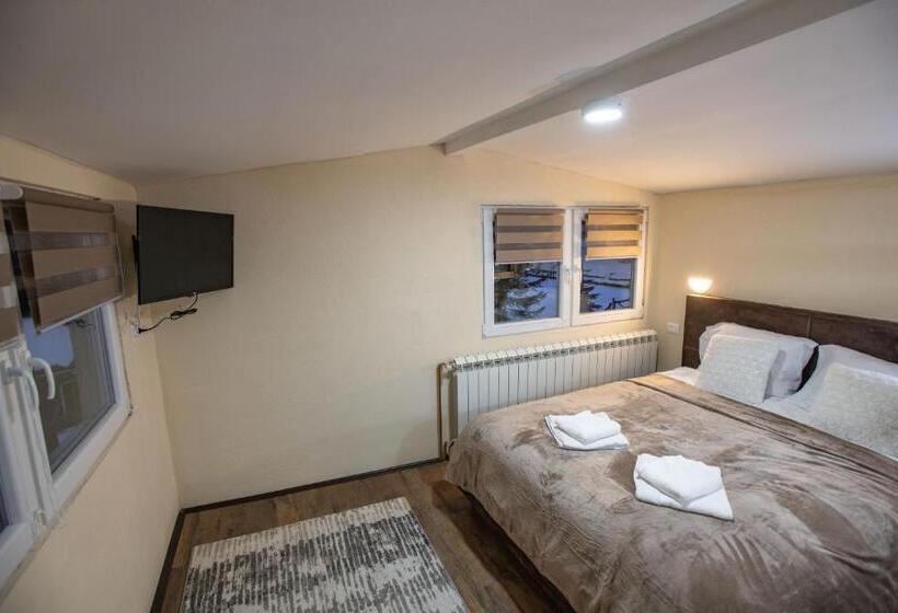 اتاق استاندارد چهار تخته, Apartmani Sp Jovanovic