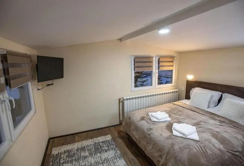 اتاق استاندارد چهار تخته, Apartmani Sp Jovanovic