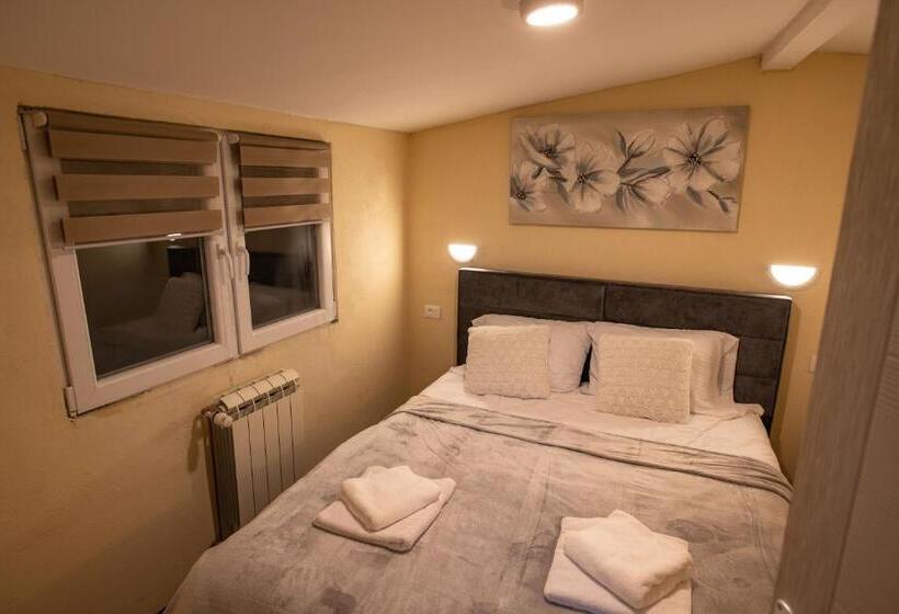 اتاق پریمیوم چهارنفره, Apartmani Sp Jovanovic