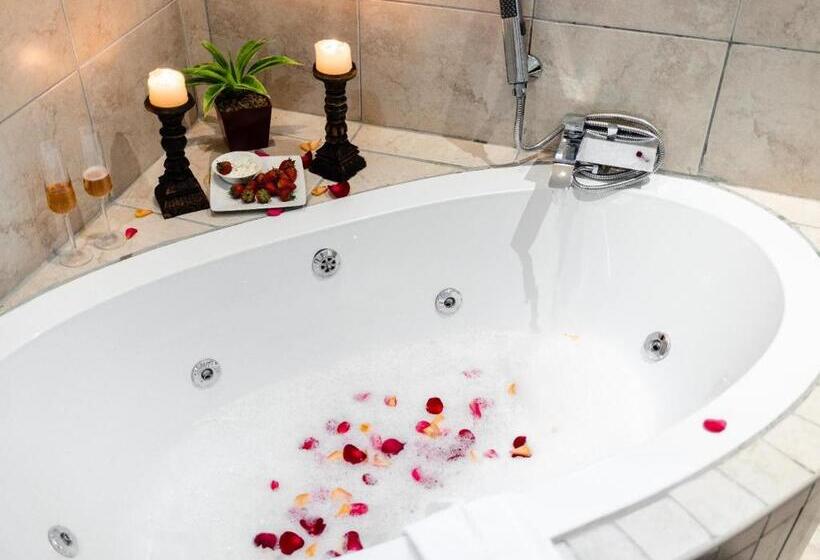 エクゼクティブスイート, Melted Butter On Milner Guesthouse