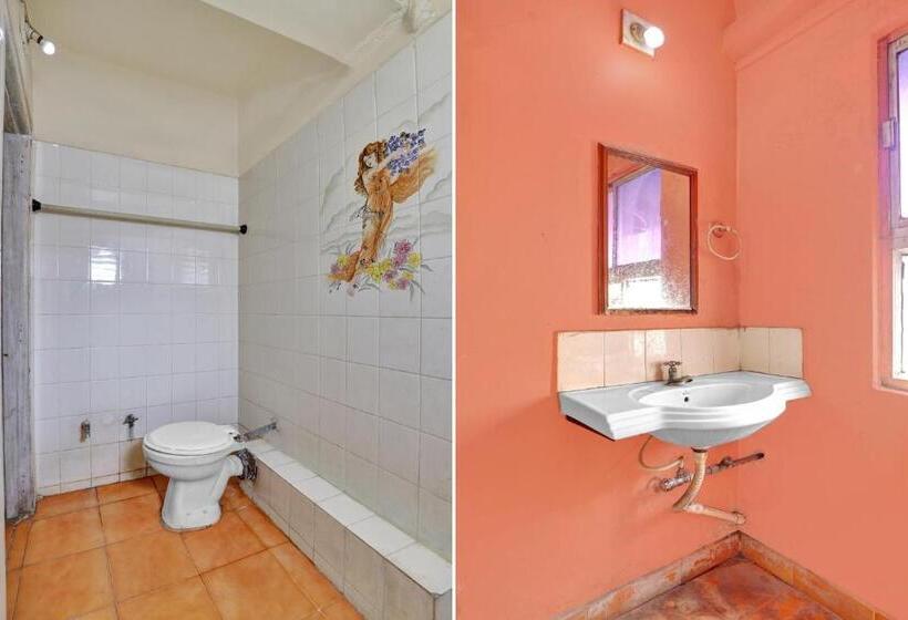 Трехместный Номер Классика, Spot On Hotel Krishna