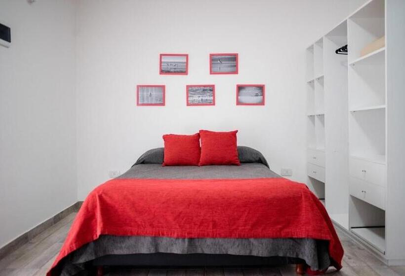 اتاق استاندارد با چشمانداز باغ, Aurelia