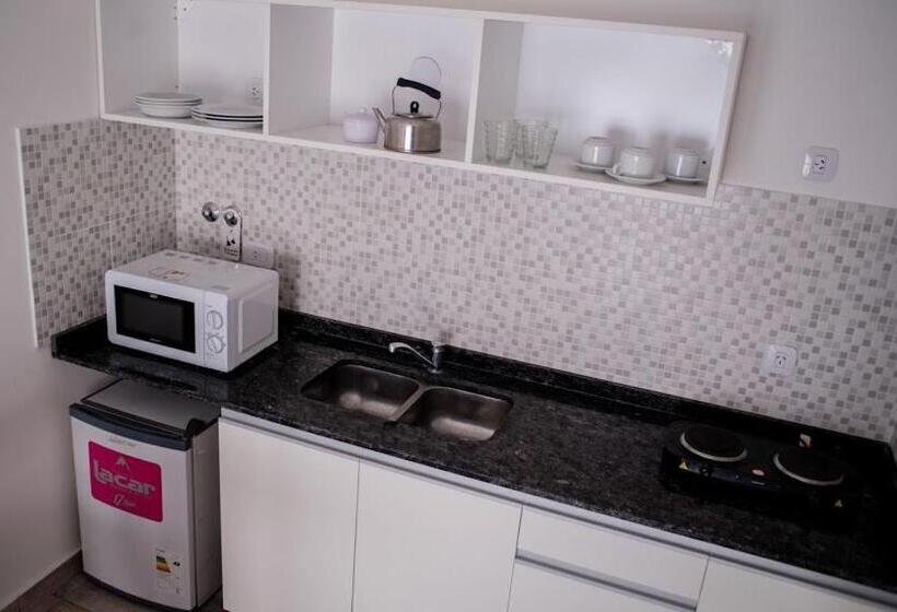 اتاق استاندارد با چشمانداز باغ, Aurelia