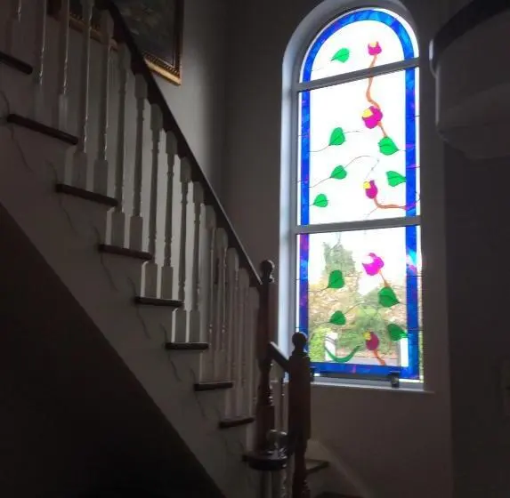 エコノミールーム, Keyfield House