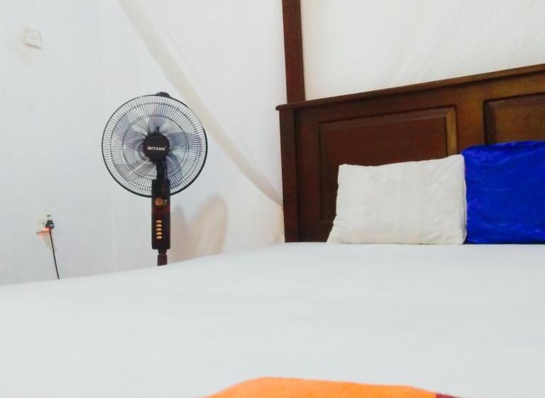 Номер Economy, Tharurashmi Sea Pond Villa & Surf Hostel   Hiriketiya