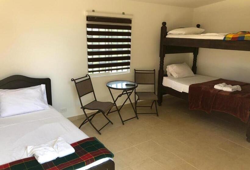 חדר סטנדרט לשלושה, Finca Hotel Cerritos Plaza