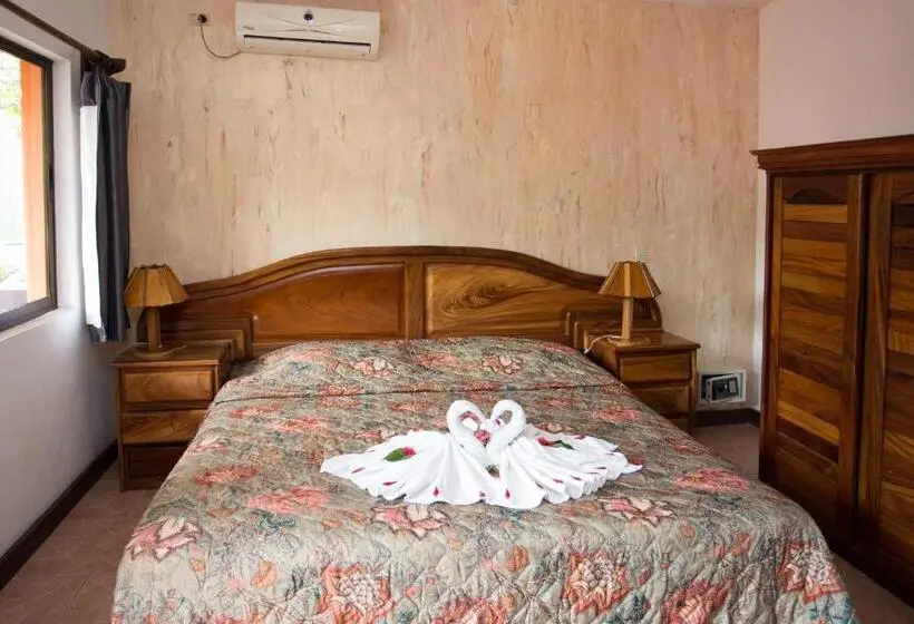 اتاق لوکس, Inn On The Park
