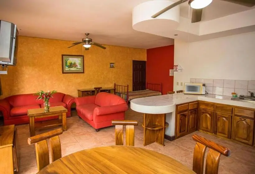 اتاق لوکس, Inn On The Park